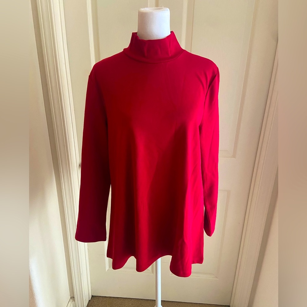 NWOT APPLESEEDS RED MOCK NECK TUNIC PL